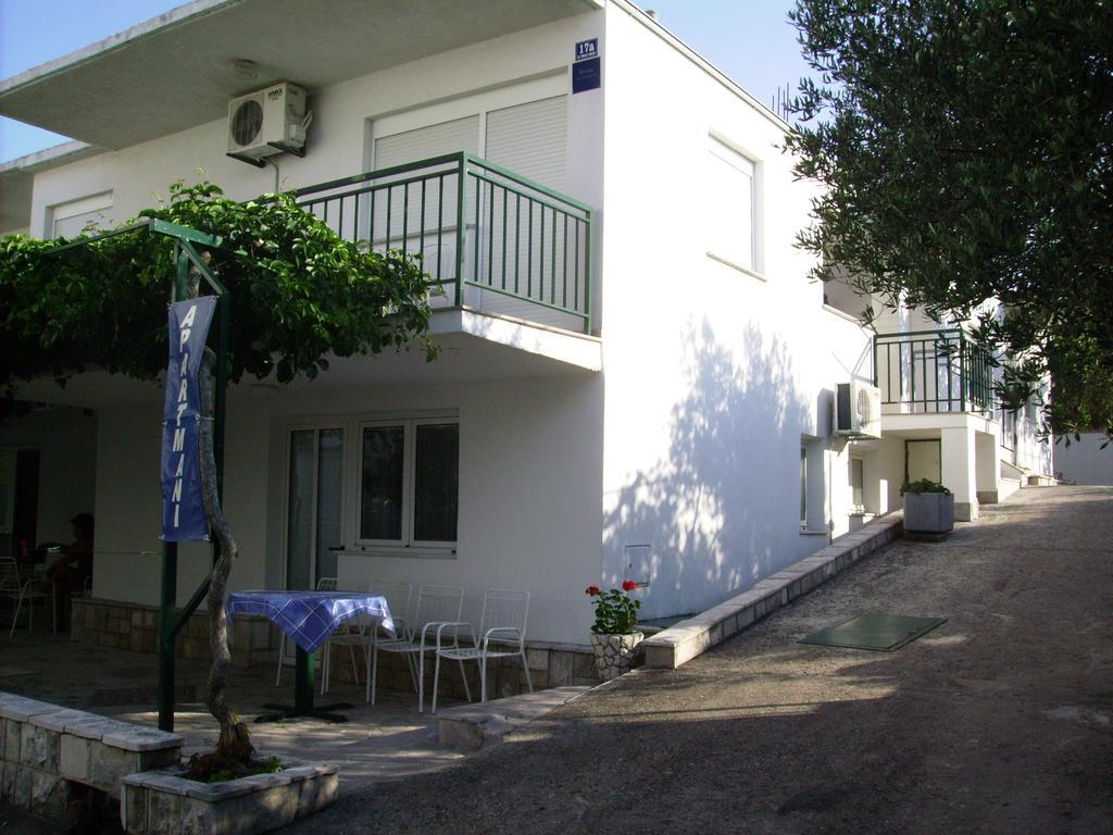 Apartments Zovko Drace Exterior photo